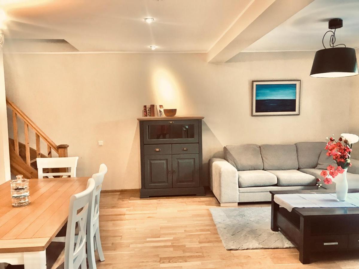 Cozy City Penthouse Apartment, Free Parking 塔林 外观 照片